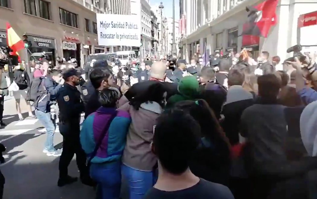 Varios neonazis irrumpen en una manifestación por la Sanidad Pública en Madrid