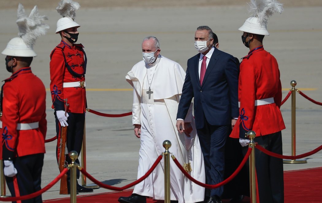 El Papa llega a Irak en la primera visita de un pontífice