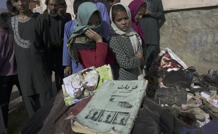 Al menos 55 muertos y 150 heridos en un atentado en una escuela femenina de Kabul