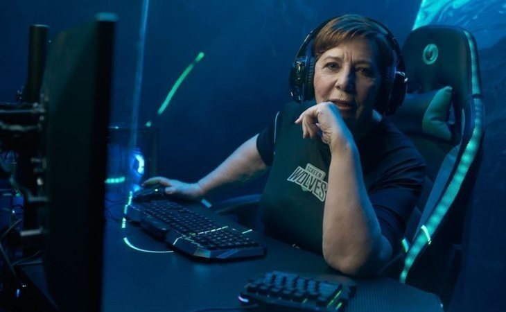 Celia Villalobos se pasa a los eSports