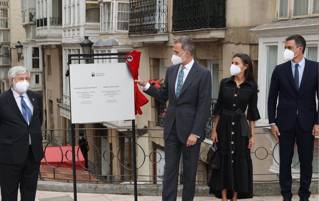 Los reyes inauguran el Memorial de las Víctimas del Terrorismo de Vitoria