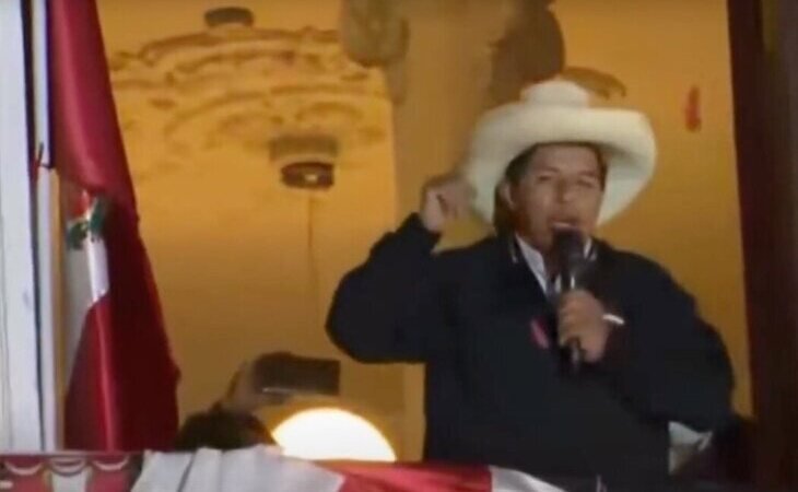 Pedro Castillo se proclama vencedor de las elecciones en Perú, aunque sin que haya finalizado el recuento