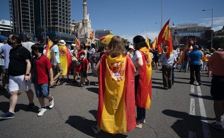 La manifestación de Colón reúne a 25.000 personas, la mitad que en 2019, según Delegación del Gobierno