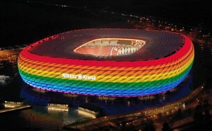 El Ayuntamiento de Múnich pide a la UEFA que el Allianz Arena se ilumine con el arcoíris en el partido contra Hungría en rechazo a la LGTBIfobia de su Gobierno