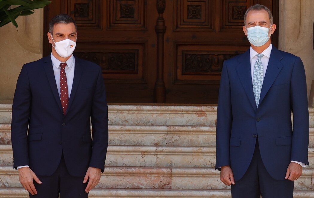 Felipe VI recibe a Pedro Sánchez en Marivent coincidiendo con el aniversario de la huída de Juan Carlos I a Abu Dabi