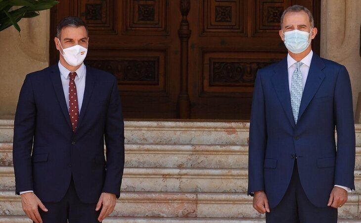 Felipe VI recibe a Pedro Sánchez en Marivent coincidiendo con el aniversario de la huída de Juan Carlos I a Abu Dabi