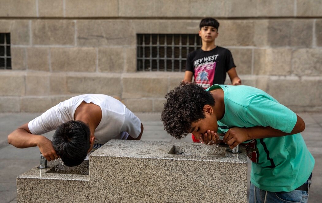 Madrid enfrenta una fuerte ola de calor con parte de sus parques completamente cerrados