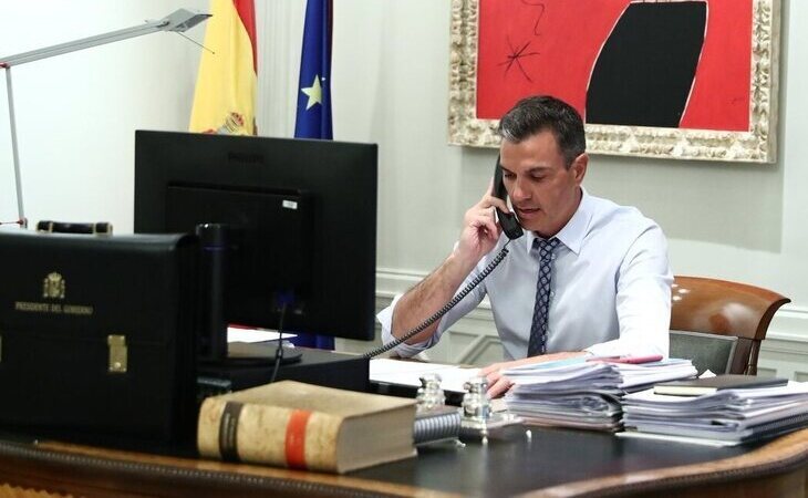 Biden elogia el "liderazgo" de España tras su conversación telefónica con Pedro Sánchez para abordar la situación de Afganistán