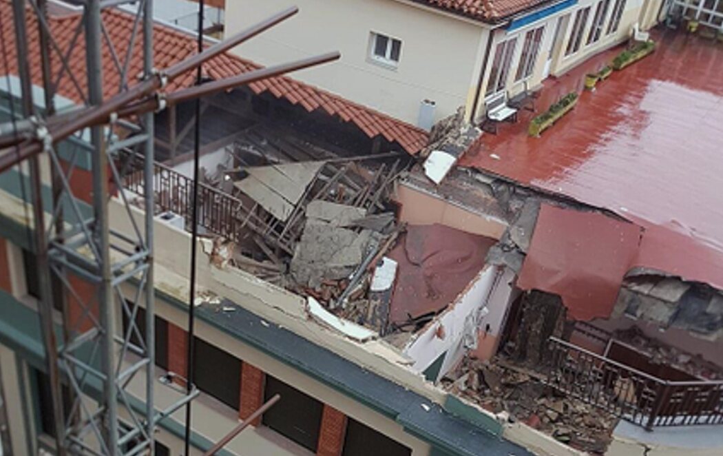 Dos heridos en un derrumbe en el colegio San Vicente de Paul, en Gijón
