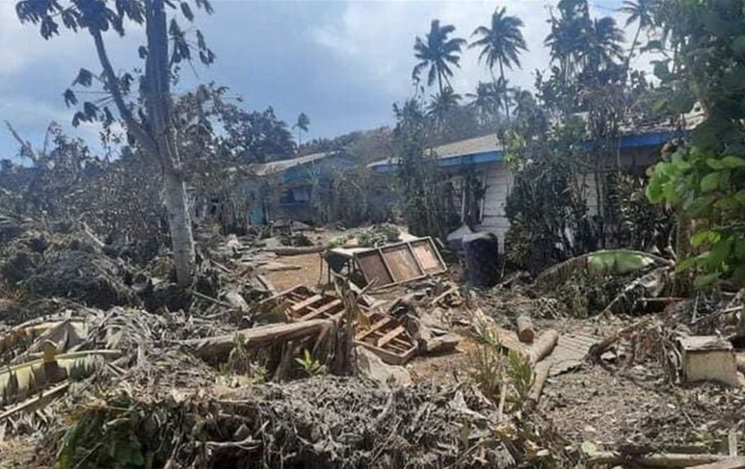 Primeras fotografías de la capital de Tonga tras la erupción del volcán