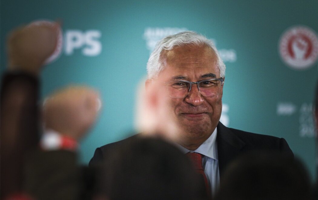 El socialista António Costa arrasa en las elecciones y consigue mayoría absoluta en Portugal