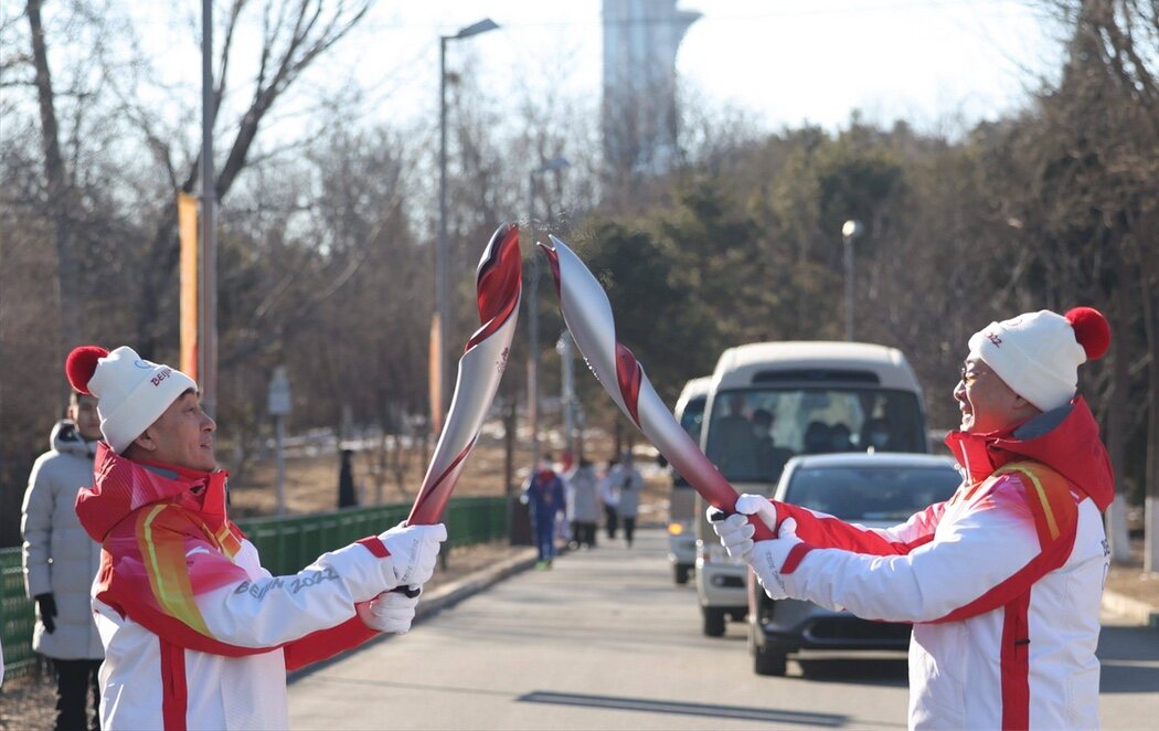Pekín comienza el relevo de la antorcha olímpica de los Juegos de Invierno