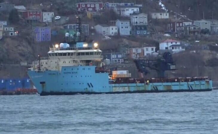 Llegan al puerto de Terranova los supervivientes y siete cuerpos del Villa de Pitanxo