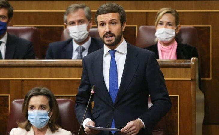 Pablo Casado lanza un discurso de despedida en el Congreso y se macha entre aplausos de los suyos