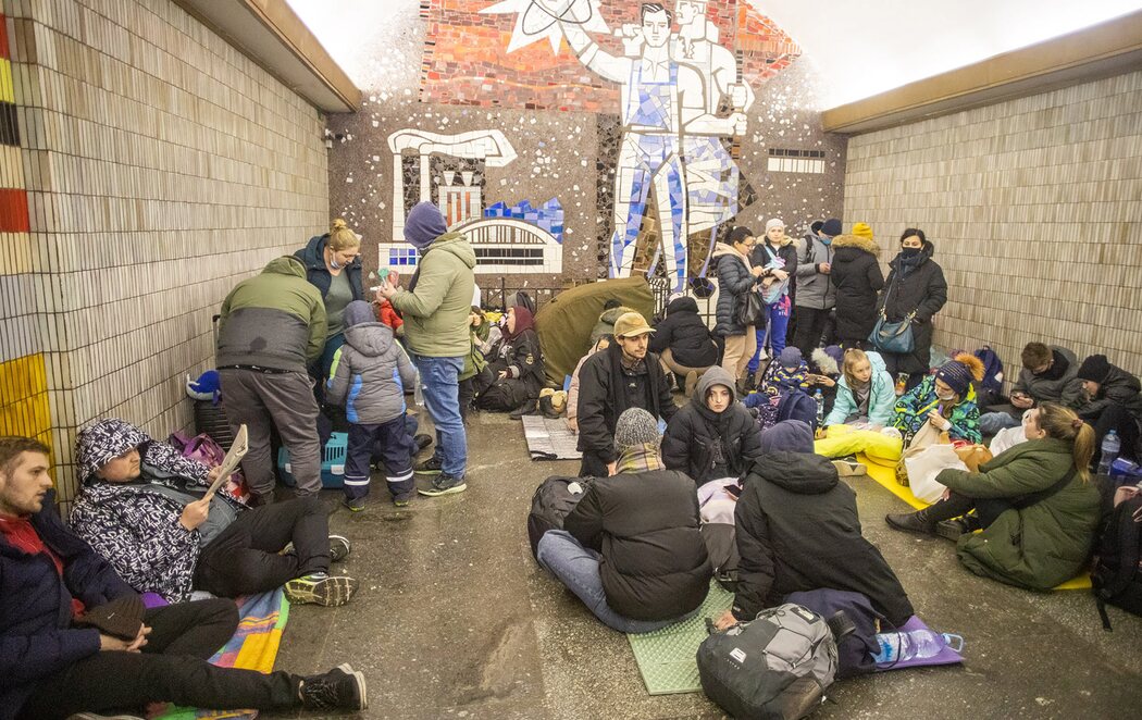 El metro de Kiev, convertido en refugio por el temor a los bombardeos