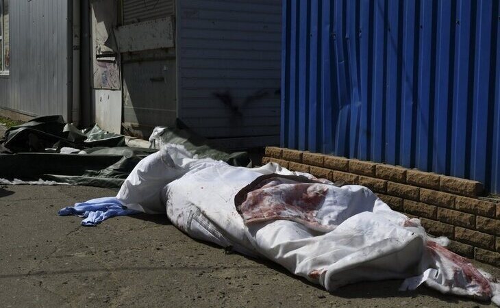 Decenas de muertos en la estación de Kramatorsk, usada para evacuaciones de refugiados, tras un ataque de Rusia