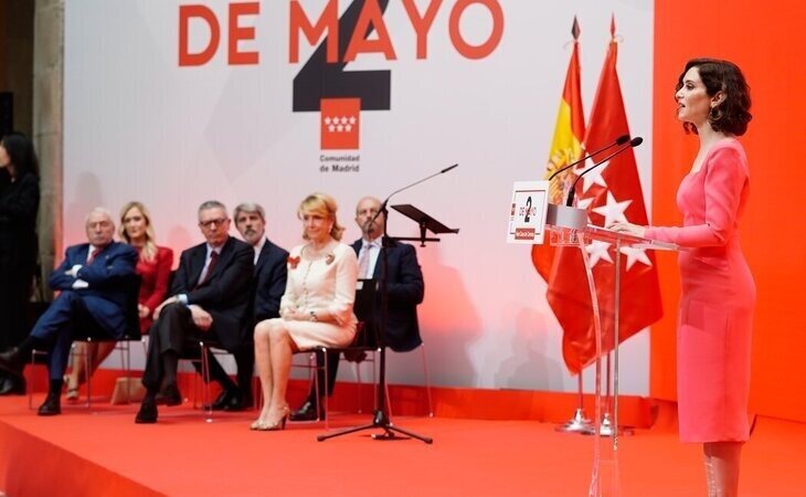 Ayuso, arropada por Gallardón, Aguirre o Cifuentes en el Dos de Mayo: "Madrid no tolera invasiones de nadie"