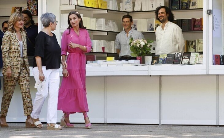 La reina Letizia inaugura la Feria del Libro de Madrid