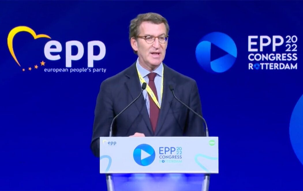 Feijóo se presenta ante el PP europeo y asegura que es "el futuro inmediato de España"