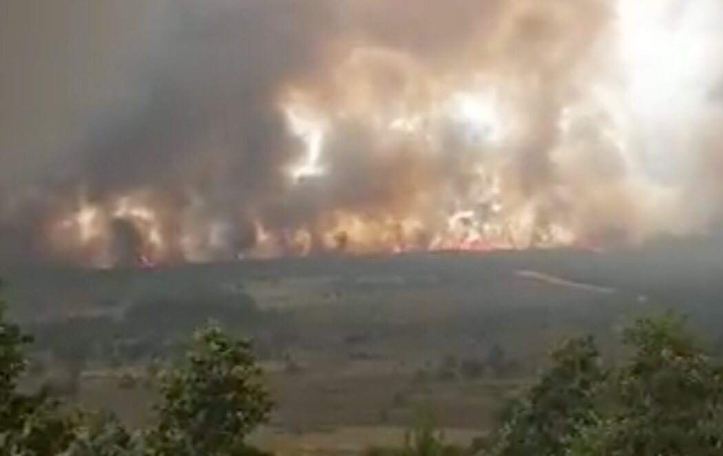 El incendio de la Sierra de la Culebra ha calcinado ya cerca de 20.000 hectáreas
