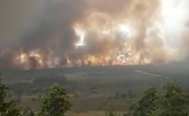 El incendio de la Sierra de la Culebra ha calcinado ya cerca de 20.000 hectáreas