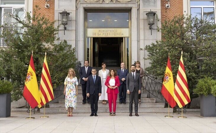 El Gobierno central y la Generalitat cierran dos acuerdos en la mesa de diálogo