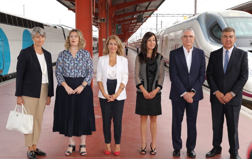 Adif escenifica la liberalización del transporte ferroviario en España en Chamartín