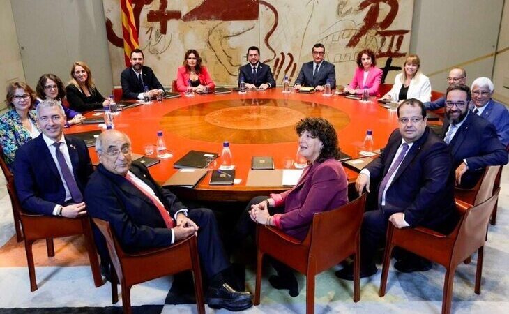 El nuevo Govern echa a andar en Cataluña