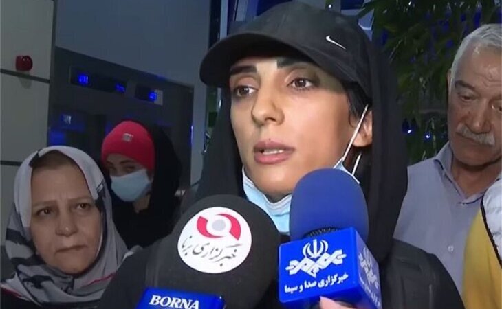 La escaladora iraní Elnaz Rekabi reaparece y afirma que no usó hiyab en Seúl porque se olvidó de ponérselo