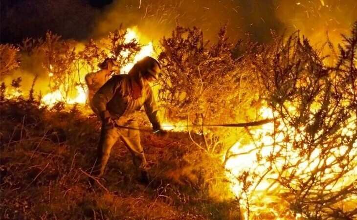 El norte de España arde con dos incendios en Vizcaya y diez en Cantabria