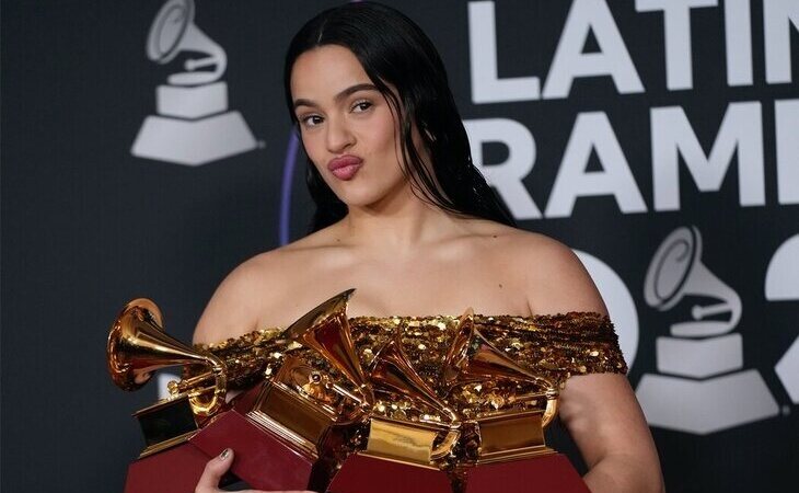 Rosalía triunfa en los Latin Grammy 2022 ganando el de mejor álbum por 'Motomami'