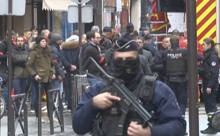 Al menos tres muertos en un tiroteo en París junto a un centro cultural kurdo