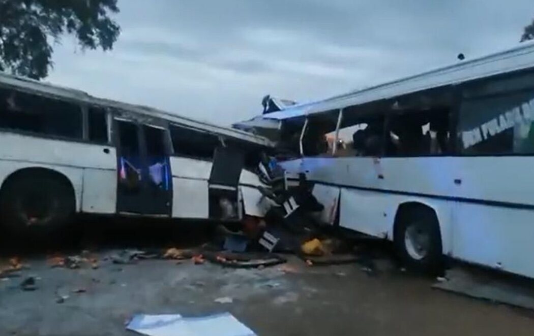 Al menos 40 muertos y 78 heridos en el choque de dos autobuses en Senegal