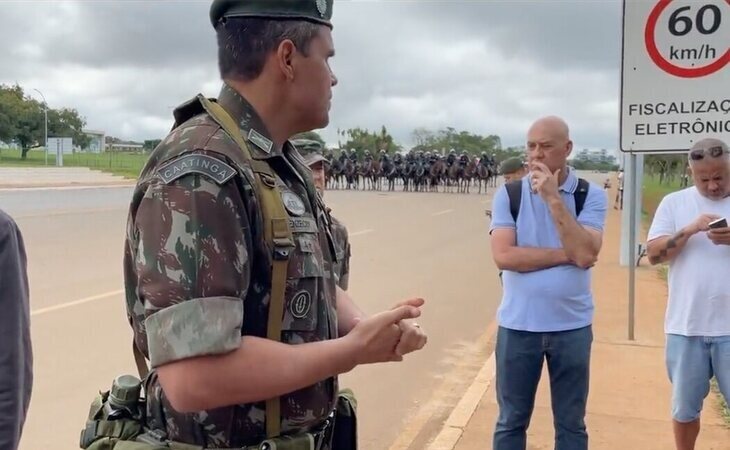 La Policía desaloja el campamento bolsonarista tras tomar el control de Brasilia