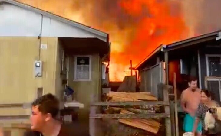 Una ola de incendios asola Chile y deja al menos 14 muertos