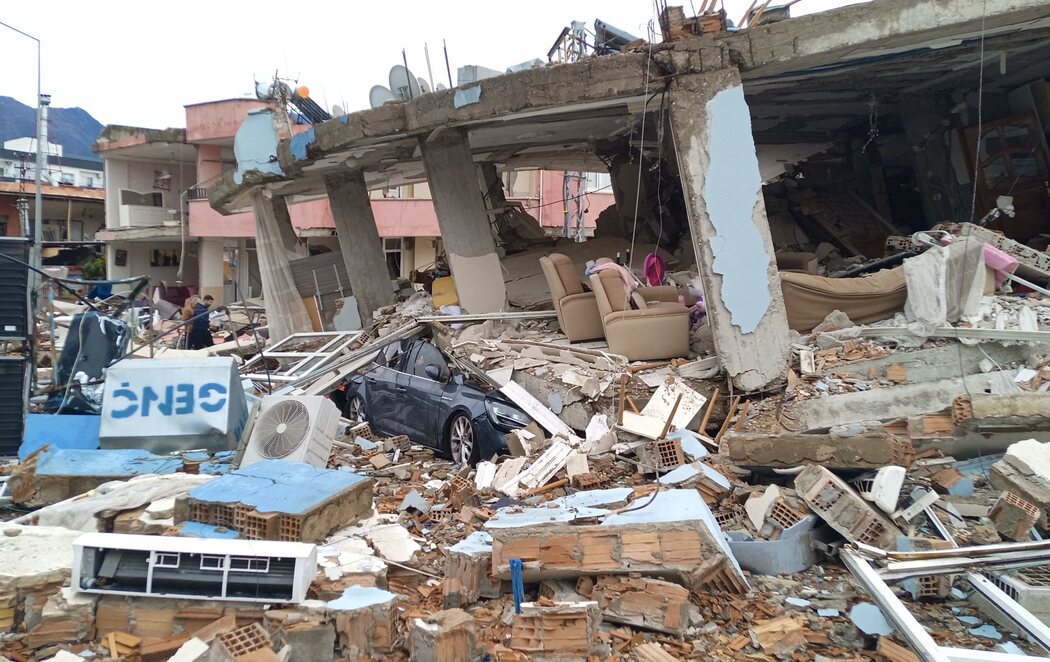 Más de 1.500 muertos tras un terremoto en Turquía de magnitud 7,8