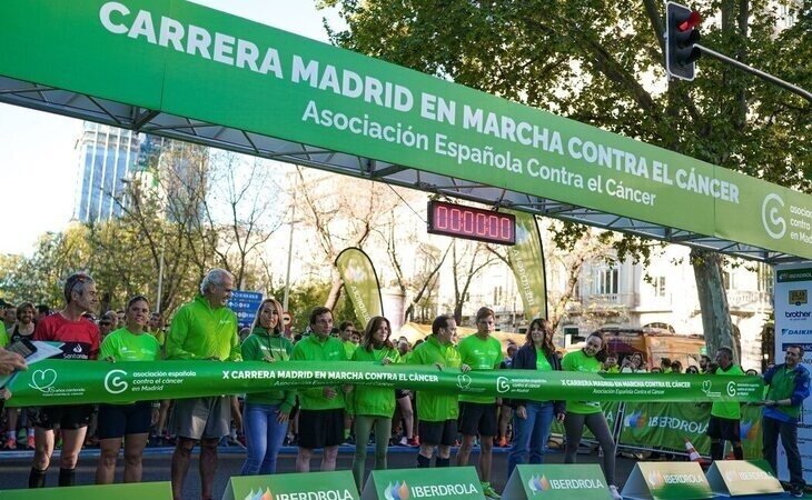 Más de 17.000 personas participan en la X edición de la marcha 'Madrid contra el cáncer'