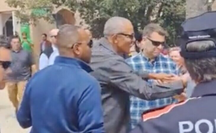 Los Obama visitan Montserrat y saludan al abad