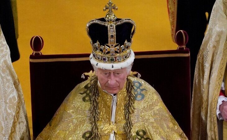 Coronación de Calos III: ya es rey de Inglaterra