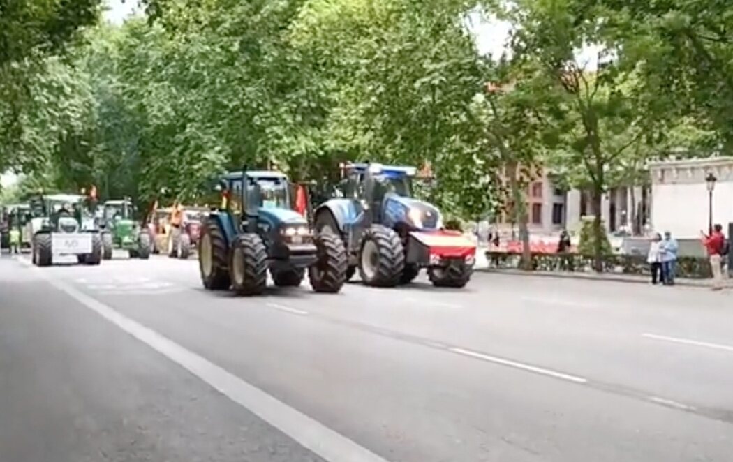 El mundo rural se manifiesta en el centro de Madrid para reivindicar la falta de apoyo al campo