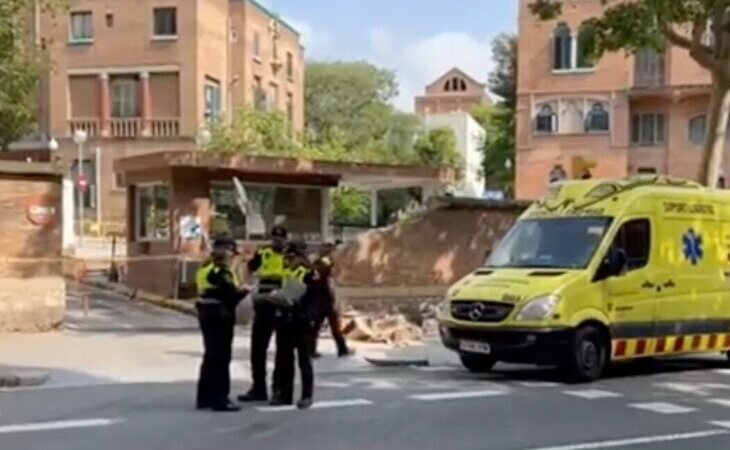Un muerto y un herido en la caída de un muro del recinto modernista de Sant Pau en Barcelona