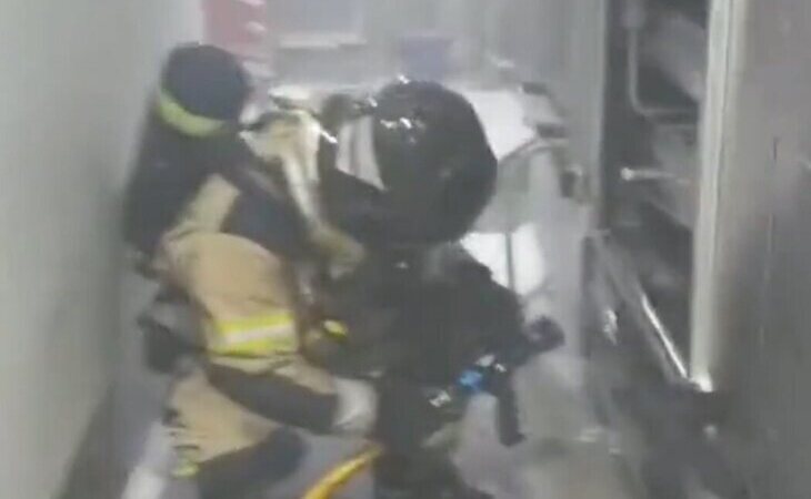 Un incendio en un hospital de Murcia obliga a desalojar parte del centro