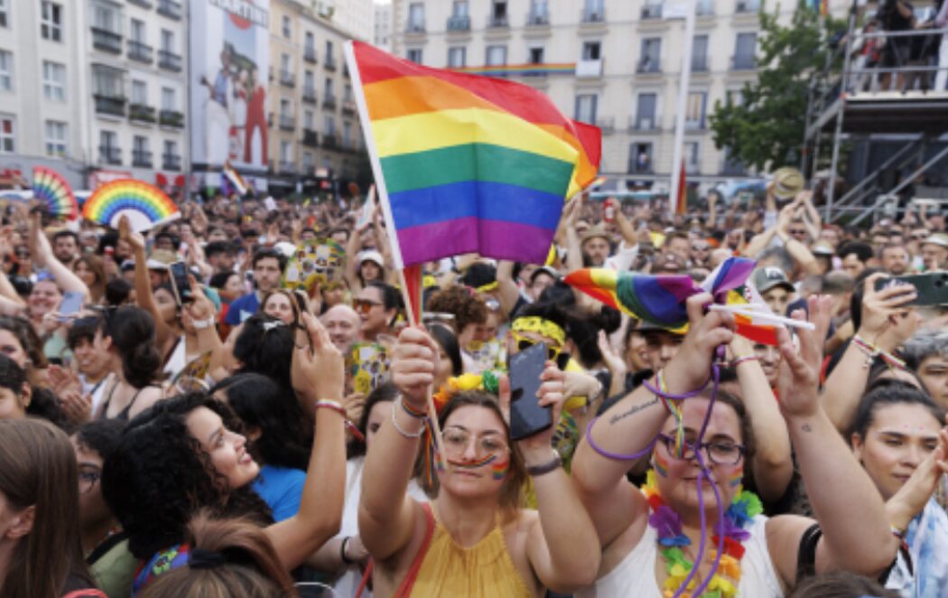 Arranca el Orgullo LGTBI de Madrid con un claro mensaje contra el odio de la extrema derecha: "Los peligrosos son otros que pueden venir a arrebatar derechos"