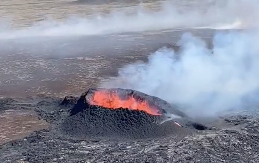 Estado de emergencia en Islandia ante la erupción inminente del volcán Grindavík