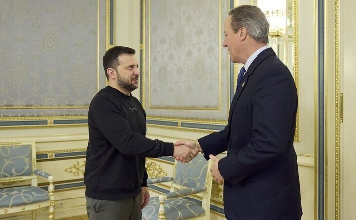 David Cameron se reúne con Zelenski en su primera visita como ministro de Exteriores