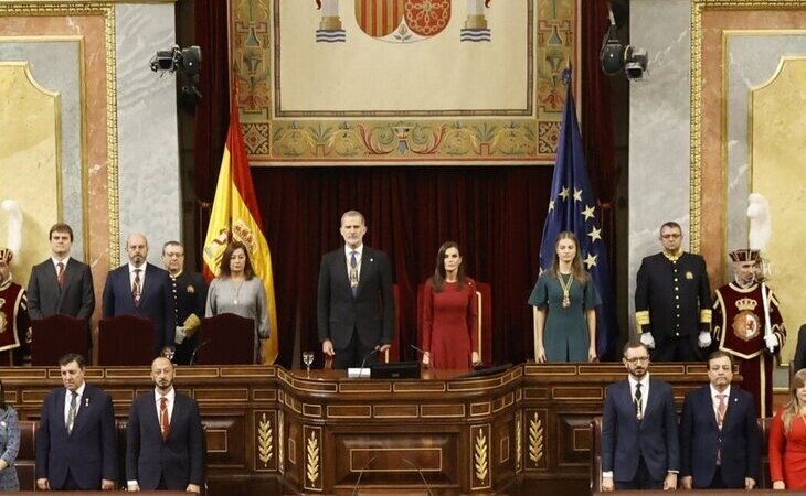 Los reyes inauguran la XV Legislatura: "Nuestro deber es legar a los españoles una España más sólida y unida"