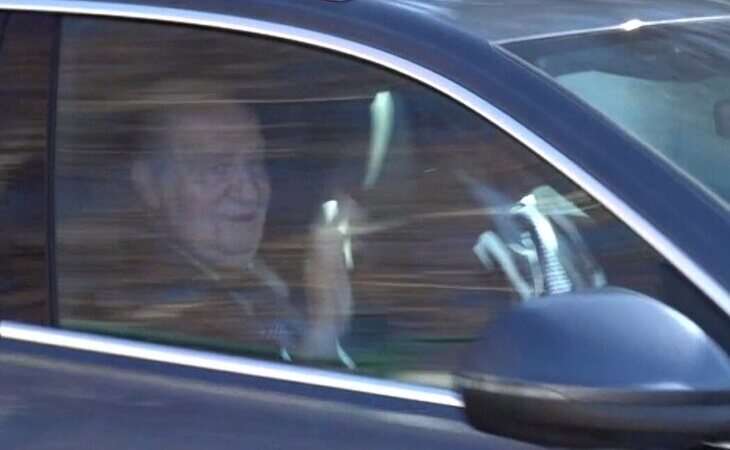 El rey Juan Carlos regresa a España para celebrar el cumpleaños de la infanta Elena