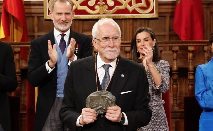 Luis Mateo Díez recibe el premio Cervantes