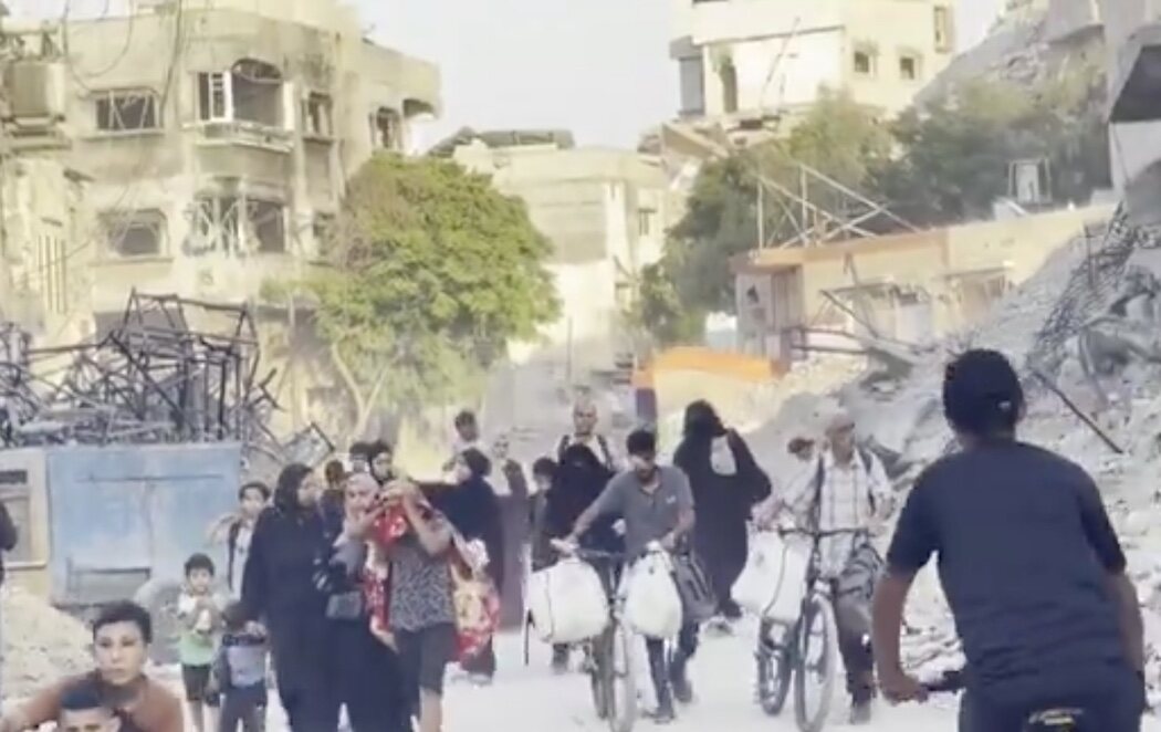 Más de un millón de personas huye del campo de Al Bureij, en Gaza, ante las amenazas de Israel