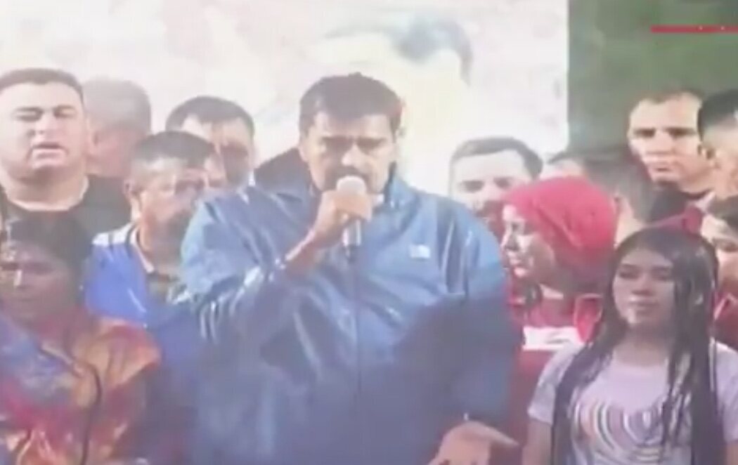 Maduro estalla en pleno directo: "¡WhatsApp para el carajo, fuera de Venezuela!"